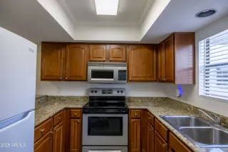 Photo #1: 6880352 Listing 