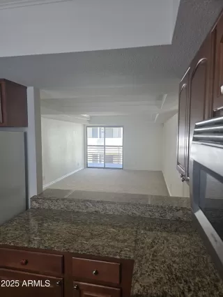 Photo #3: 6880352 Listing 