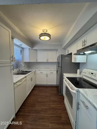 Photo #2: 6880368 Listing