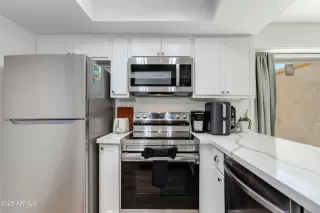 Photo #1: 6880379 Listing 