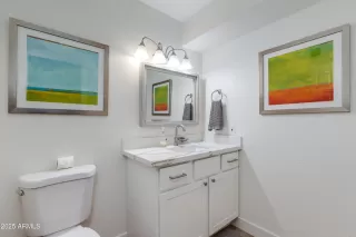 Photo #5: 6880379 Listing 