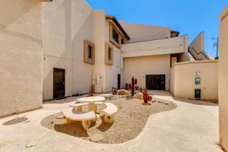 Photo #6: 6880379 Listing 