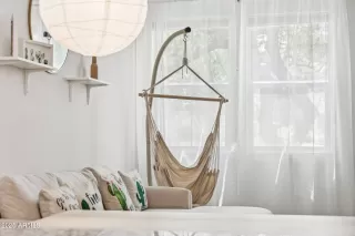 Photo #2: 6880388 Listing