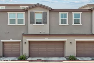 Photo #4: 6880388 Listing