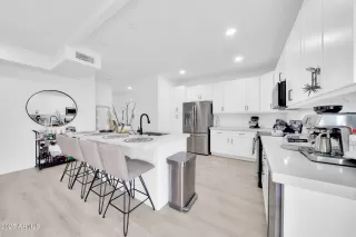Photo #4: 6880520 Listing 