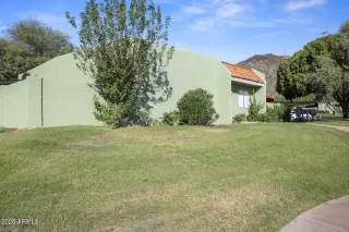 Photo #2: 6880591 Listing