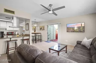 Photo #5: 6880591 Listing