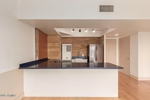 MLS: 6880713 Condo For Sale