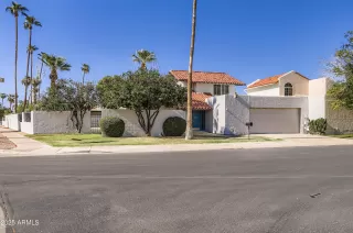 Photo #2: 6880717 Listing 