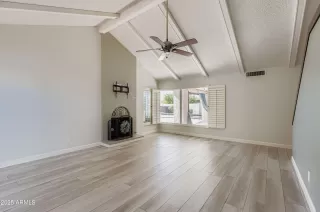 Photo #4: 6880717 Listing 