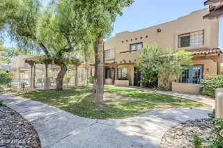 Photo #2: 6880719 Listing 