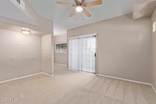 Photo #6: 6880847 Listing 