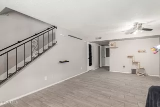 Photo #3: 6880891 Listing