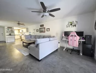 Photo #2: 6880986 Listing 