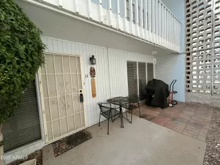 More Details about MLS # 6881134 : 1734 W TUCKEY LANE#14