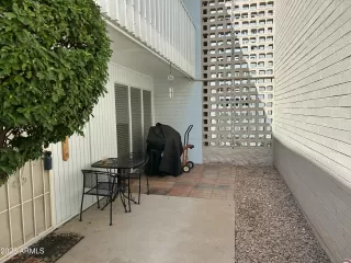 Photo #1: 6881134 Listing