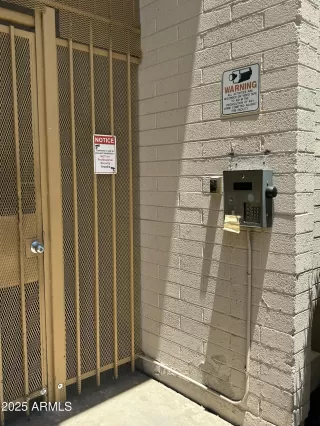 Photo #3: 6881134 Listing