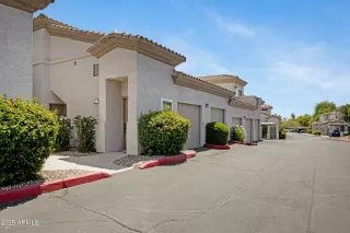 Photo #2: 6881160 Listing 