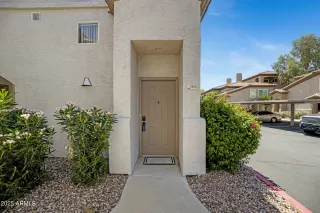 Photo #4: 6881160 Listing 