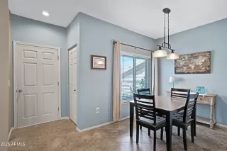 Photo #6: 6881160 Listing 