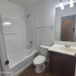 Photo #3: 6881334 Listing 