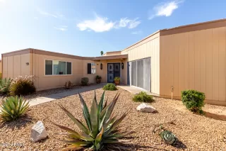 Photo #4: 6881432 Listing