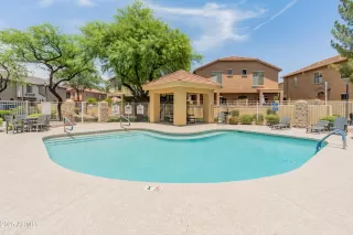 Photo #2: 6881461 Listing 