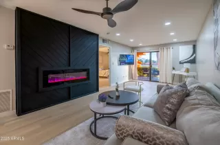 Photo #1: 6881558 Listing 