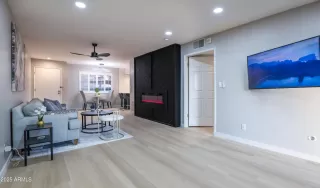 Photo #3: 6881558 Listing 