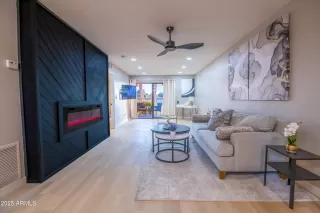 Photo #6: 6881558 Listing 