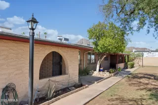 Photo #3: 6881640 Listing 