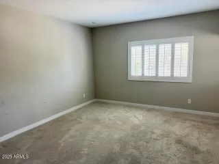 Photo #5: 6881662 Listing