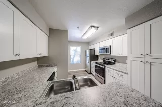 Photo #1: 6881873 Listing 