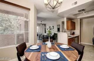 Photo #2: 6881976 Listing 