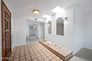 Photo #3: 6881981 Listing 