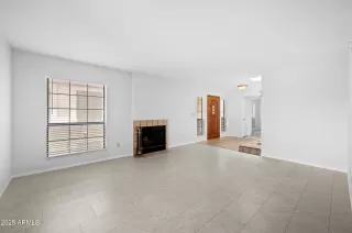 Photo #4: 6881981 Listing 