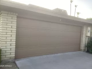 Photo #2: 6882045 Listing