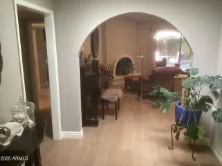 Photo #5: 6882045 Listing