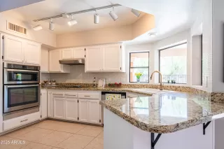 Photo #2: 6882092 Listing