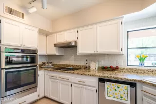 Photo #3: 6882092 Listing