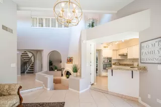 Photo #6: 6882092 Listing