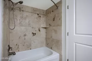 Photo #3: 6882341 Listing 