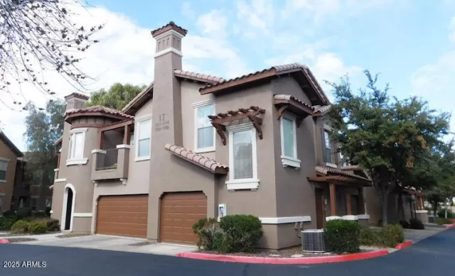 MLS: 6882344 Condo For Sale