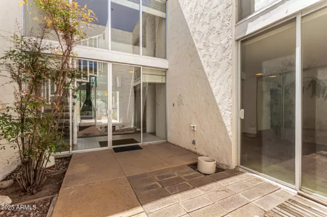 MLS: 6882438 Condo For Sale