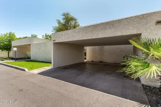 Photo #3: 6882438 Listing