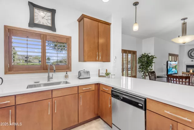 MLS: 6882547 Condo For Sale