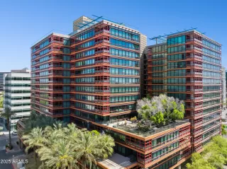 Photo #1: 6882717 Listing 