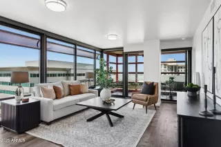 Photo #3: 6882717 Listing 