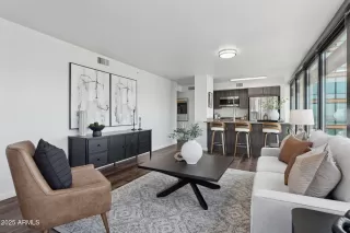 Photo #4: 6882717 Listing 