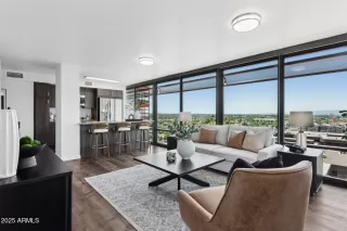 Photo #5: 6882717 Listing 